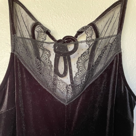 BCBGeneration black velvet romper - Picture 3 of 4